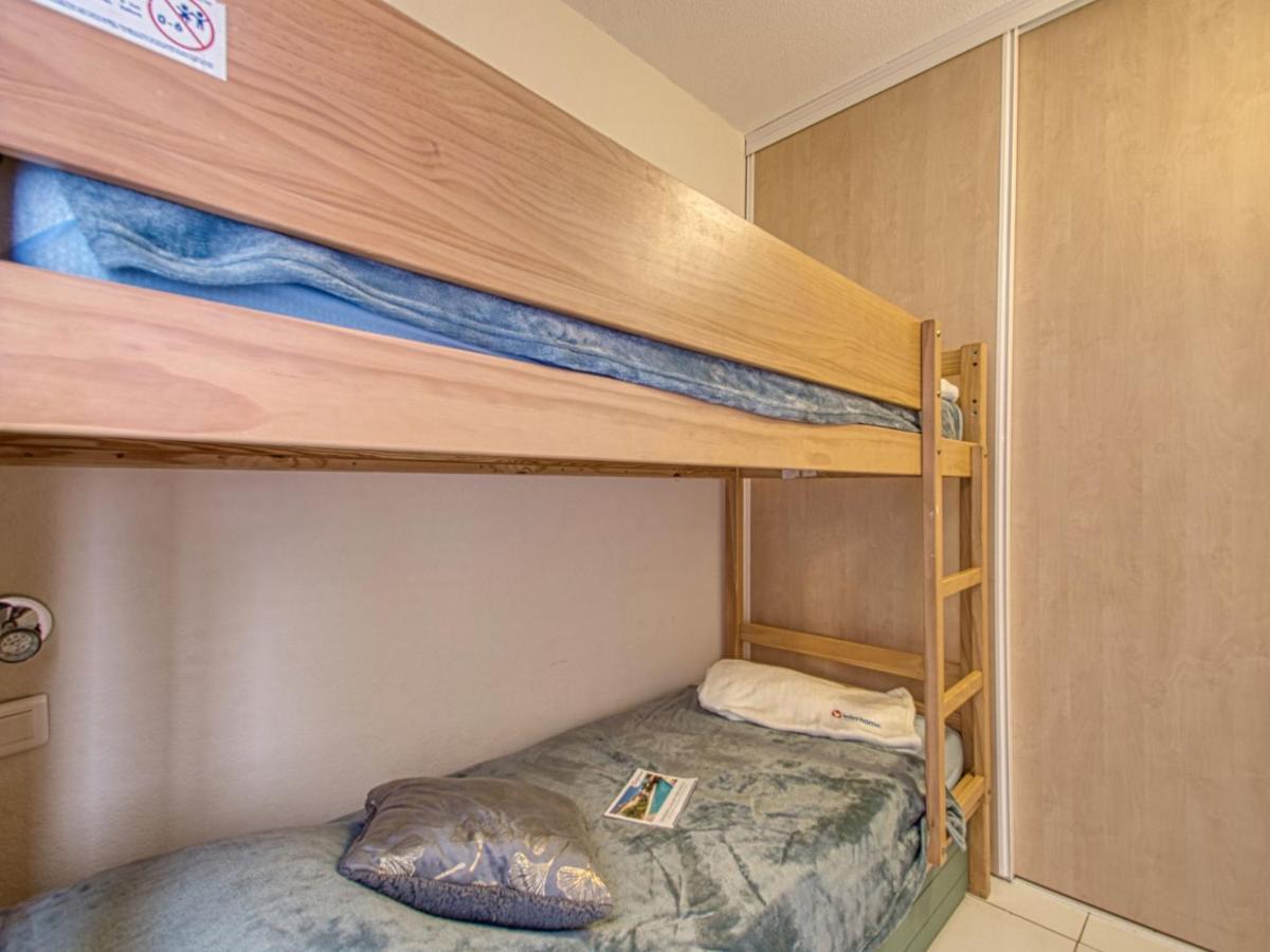 Cap Hermes-6 By Interhome